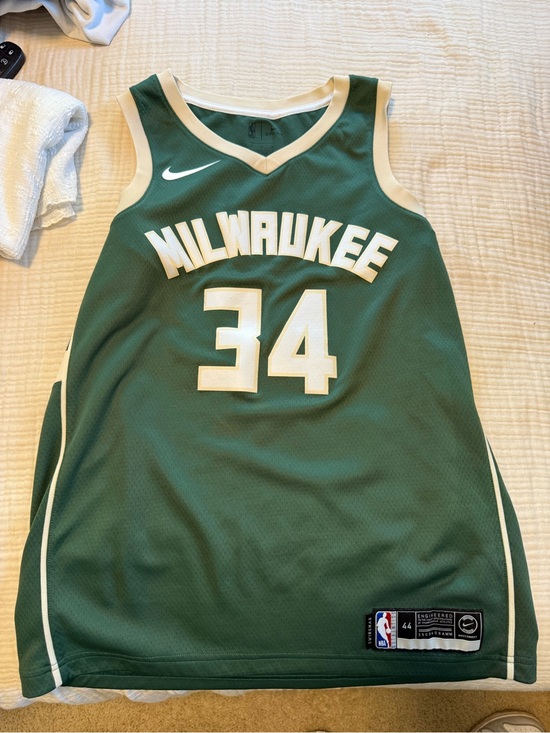 Nike Other - Nike Green Milwaukee #34 Basketball Jersey